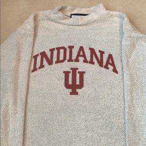 IU Sweater SIZE S